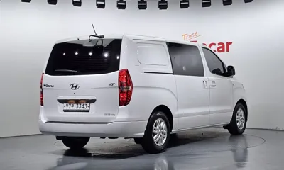 Hyundai Starex 2019, 115658 км, за 9787.17 USD