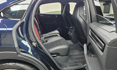 Porsche Cayenne 2022, 13040 км, за 142120.67 USD - фото 11