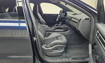Porsche Cayenne 2022, 13040 км, за 142120.67 USD - фото 26