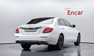 Mercedes-Benz E-Class 2018, 98688 км, за 15798.53 USD