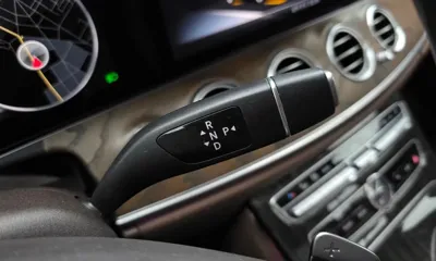 Mercedes-Benz E-Class 2018, 98688 км, за 15688.59 USD - фото 9