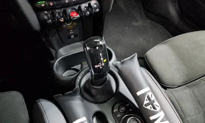 MINI Cooper 2024, 20166 км, за 24391.87 USD - фото 9