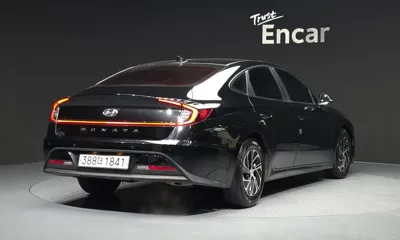Hyundai Sonata 2022, 110195 км, за 9888.12 USD