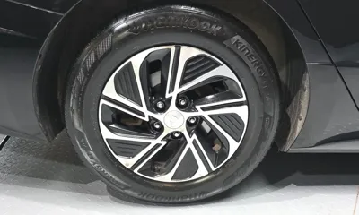 Hyundai Sonata 2022, 110195 км, за 9888.12 USD