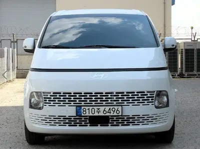 Hyundai Staria 2025, 6567 км, за 20830.88 USD