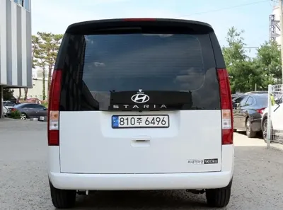 Hyundai Staria 2025, 6567 км, за 20830.88 USD