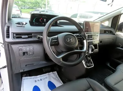 Hyundai Staria 2025, 6567 км, за 20830.88 USD - фото 7