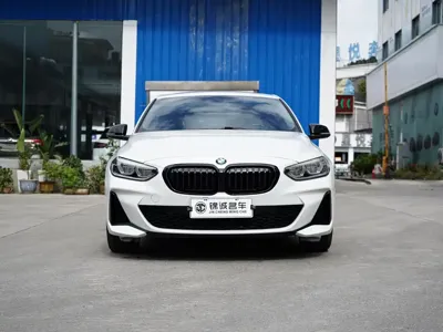 BMW 1 Series 2021, 40000 км, за 13213.4 USD