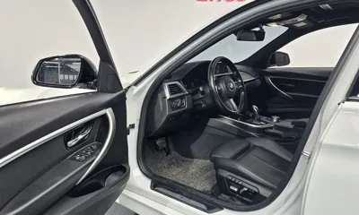 BMW 3-Series 2018, 109777 км, за 10906.94 USD - фото 10