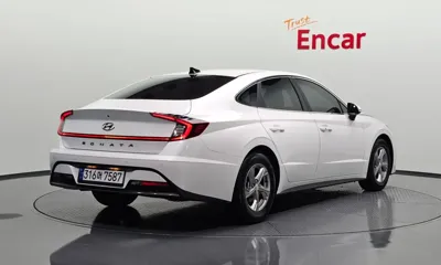 Hyundai Sonata 2022, 117466 км, за 9432.74 USD