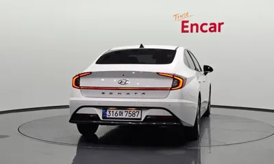 Hyundai Sonata 2022, 117466 км, за 9432.74 USD