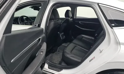 Hyundai Sonata 2022, 117466 км, за 9432.74 USD - фото 12