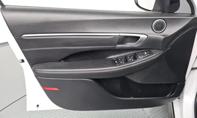 Hyundai Sonata 2022, 117466 км, за 9432.74 USD - фото 24