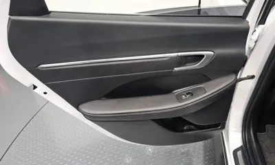 Hyundai Sonata 2022, 117466 км, за 9432.74 USD - фото 25