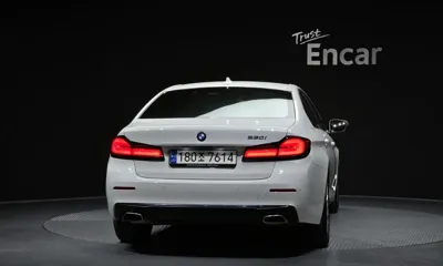 BMW 5-Series 2021, 25480 км, за 27023.45 USD