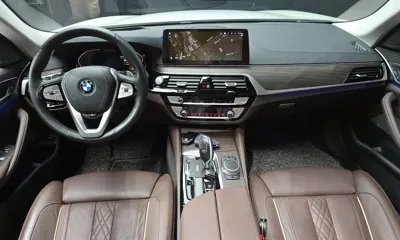 BMW 5-Series 2021, 25480 км, за 27023.45 USD - фото 7