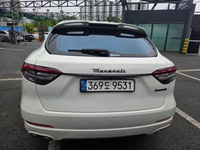 Maserati Levante 2018, 114000 км, за 19036.37 USD