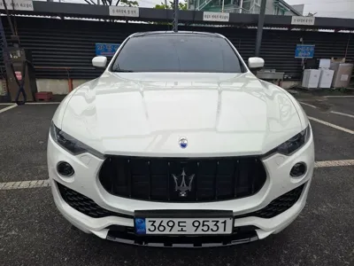 Maserati Levante 2018, 114000 км, за 19036.37 USD