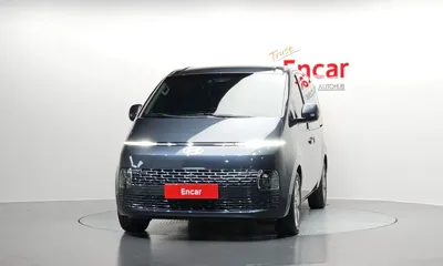 Hyundai Staria 2025, 6946 км, за 22805.41 USD
