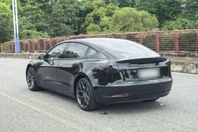 Tesla Model 3 2021, 61600 км, за 23414 USD