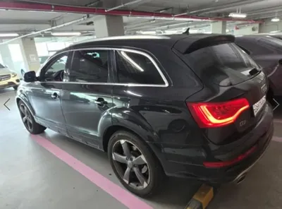 Audi Q7 2015, 177714 км, за 6892.48 USD