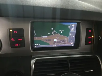 Audi Q7 2015, 177714 км, за 6892.48 USD - фото 9