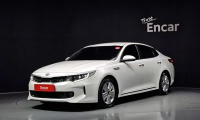 Kia K5 · 2017 год