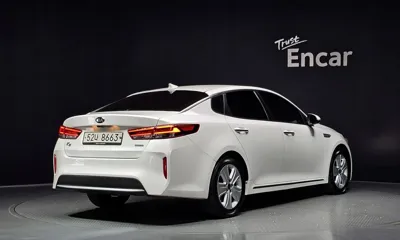 Kia K5 2017, 121044 км, за 6055.87 USD
