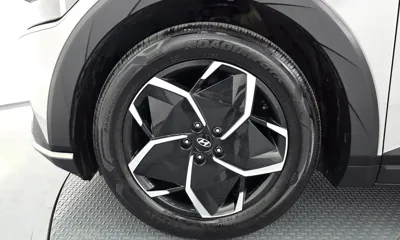 Hyundai Ioniq5 2022, 82329 км, за 19036.37 USD