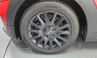 MINI Cooper 2017, 68647 км, за 6760.71 USD