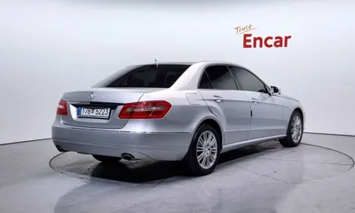 Mercedes-Benz E-Class 2010, 69701 км, за 6557.7 USD