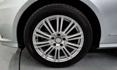 Mercedes-Benz E-Class 2010, 69701 км, за 6557.7 USD