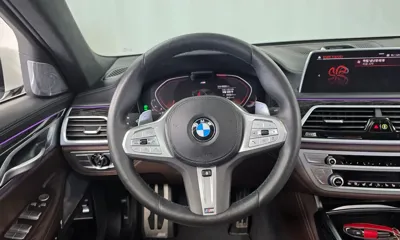 BMW 7-Series 2022, 45550 км, за 47324.95 USD - фото 13