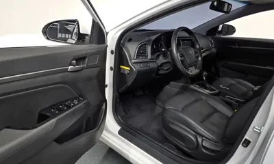 Hyundai Avante 2016, 149967 км, за 5079.11 USD - фото 10