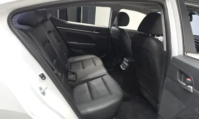 Hyundai Avante 2016, 149967 км, за 5079.11 USD - фото 11
