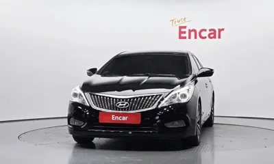 Hyundai Grandeur 2015, 223797 км, за 2841.06 USD