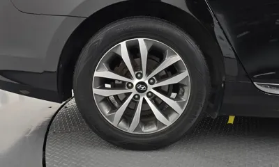 Hyundai Grandeur 2015, 223797 км, за 2841.06 USD