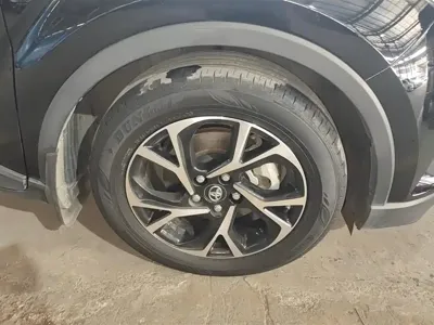Toyota C-HR 2020, 56900 км, за 10079.26 USD - фото 6