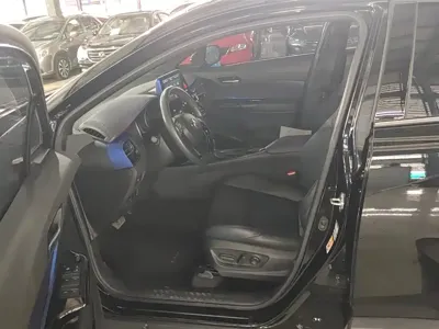 Toyota C-HR 2020, 56900 км, за 10079.26 USD - фото 9