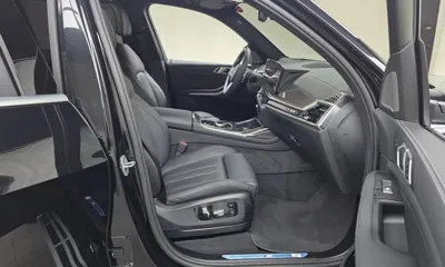 BMW X7 2025, 5038 км, за 100760.54 USD - фото 26