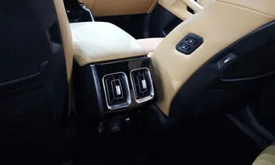 Kia Sorento 2023, 33309 км, за 22012.18 USD - фото 28
