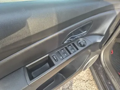 ChevroletGMDaewoo Cruze 2015, 105882 км, за 2565.12 USD - фото 10