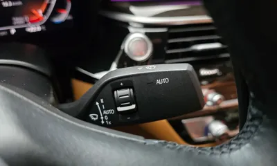 BMW 5-Series 2023, 43550 км, за 23376.95 USD - фото 28