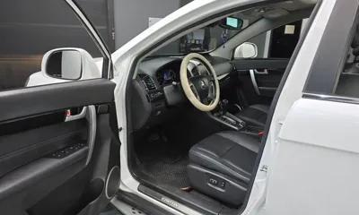 ChevroletGMDaewoo Captiva 2013, 60231 км, за 4077.88 USD - фото 10