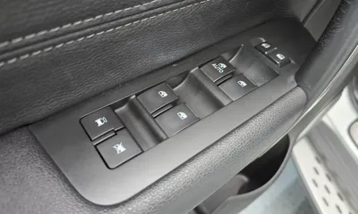 ChevroletGMDaewoo Captiva 2013, 60231 км, за 4077.88 USD - фото 14