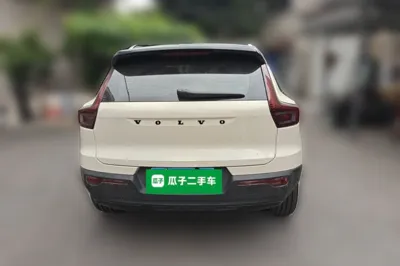 Volvo XC40 2021, 44400 км, за 15749 USD