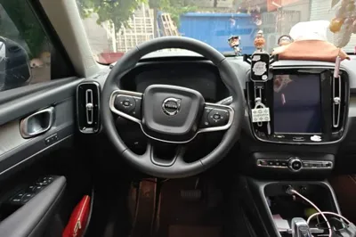 Volvo XC40 2021, 44400 км, за 15749 USD - фото 10