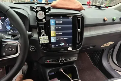 Volvo XC40 2021, 44400 км, за 15749 USD - фото 13