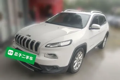Jeep Cherokee · 2017 год