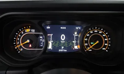 Jeep Wrangler 2024, 21256 км, за 39976.37 USD - фото 8